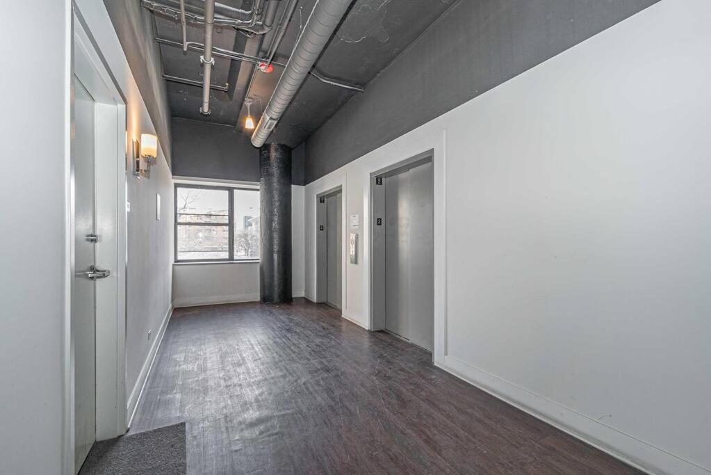 Mccormick Place 2Br Stylish Suite With Optional Parking And Gym For Up To 8 Guests Near Soldier Field And Grant Park Чикаго Экстерьер фото