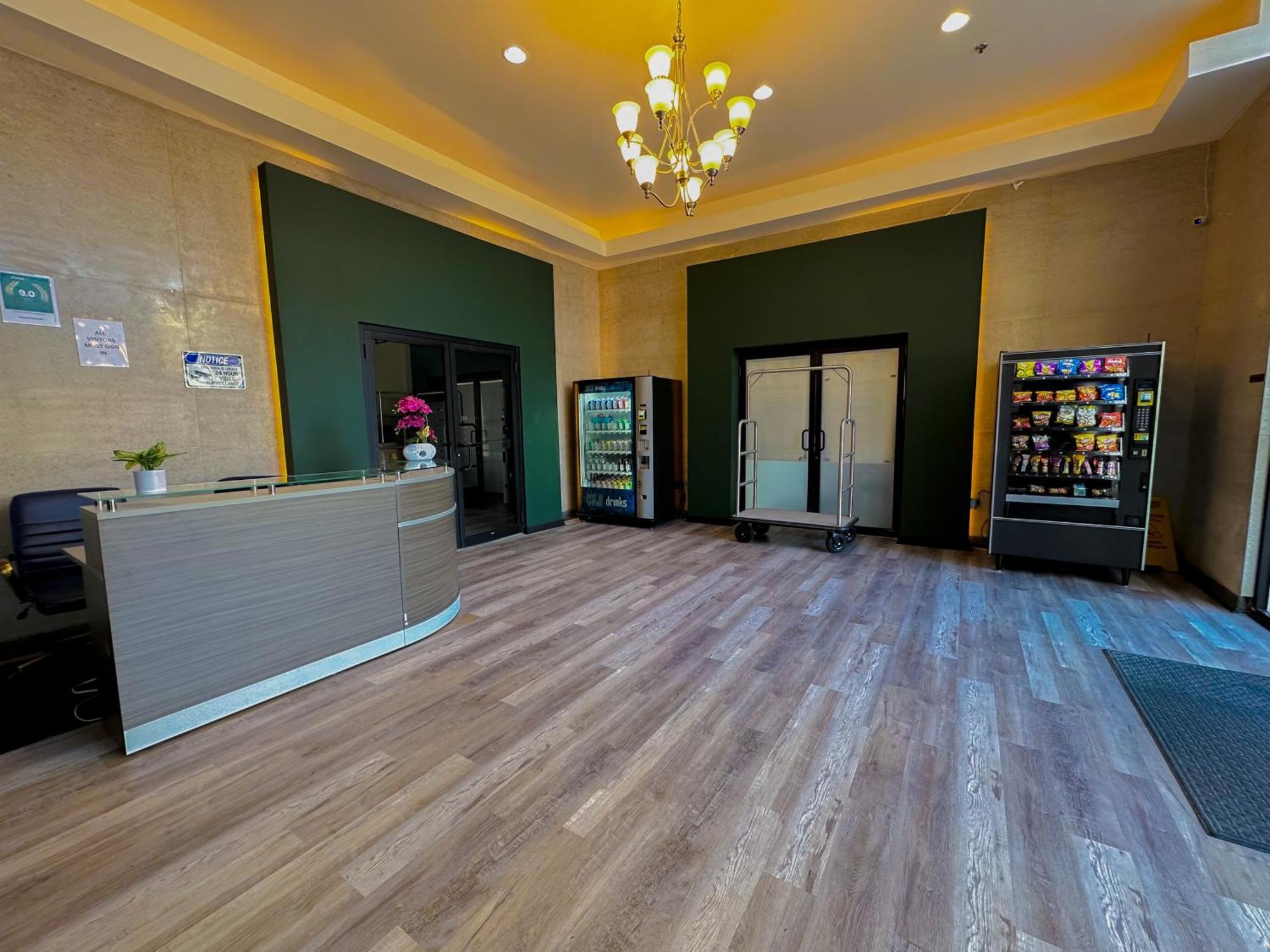 Mccormick Place 2Br Stylish Suite With Optional Parking And Gym For Up To 8 Guests Near Soldier Field And Grant Park Чикаго Экстерьер фото