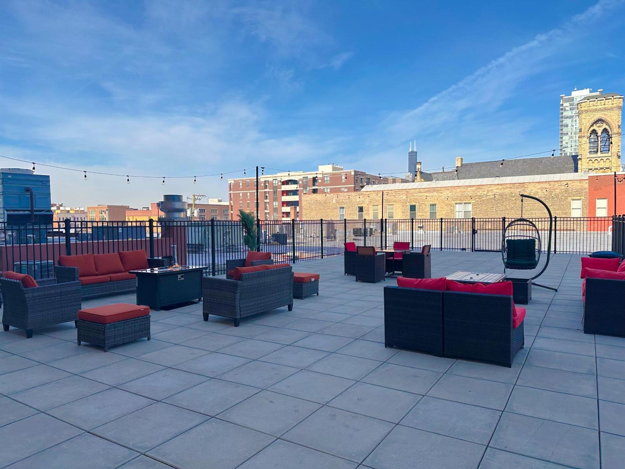 Mccormick Place 2Br Stylish Suite With Optional Parking And Gym For Up To 8 Guests Near Soldier Field And Grant Park Чикаго Экстерьер фото