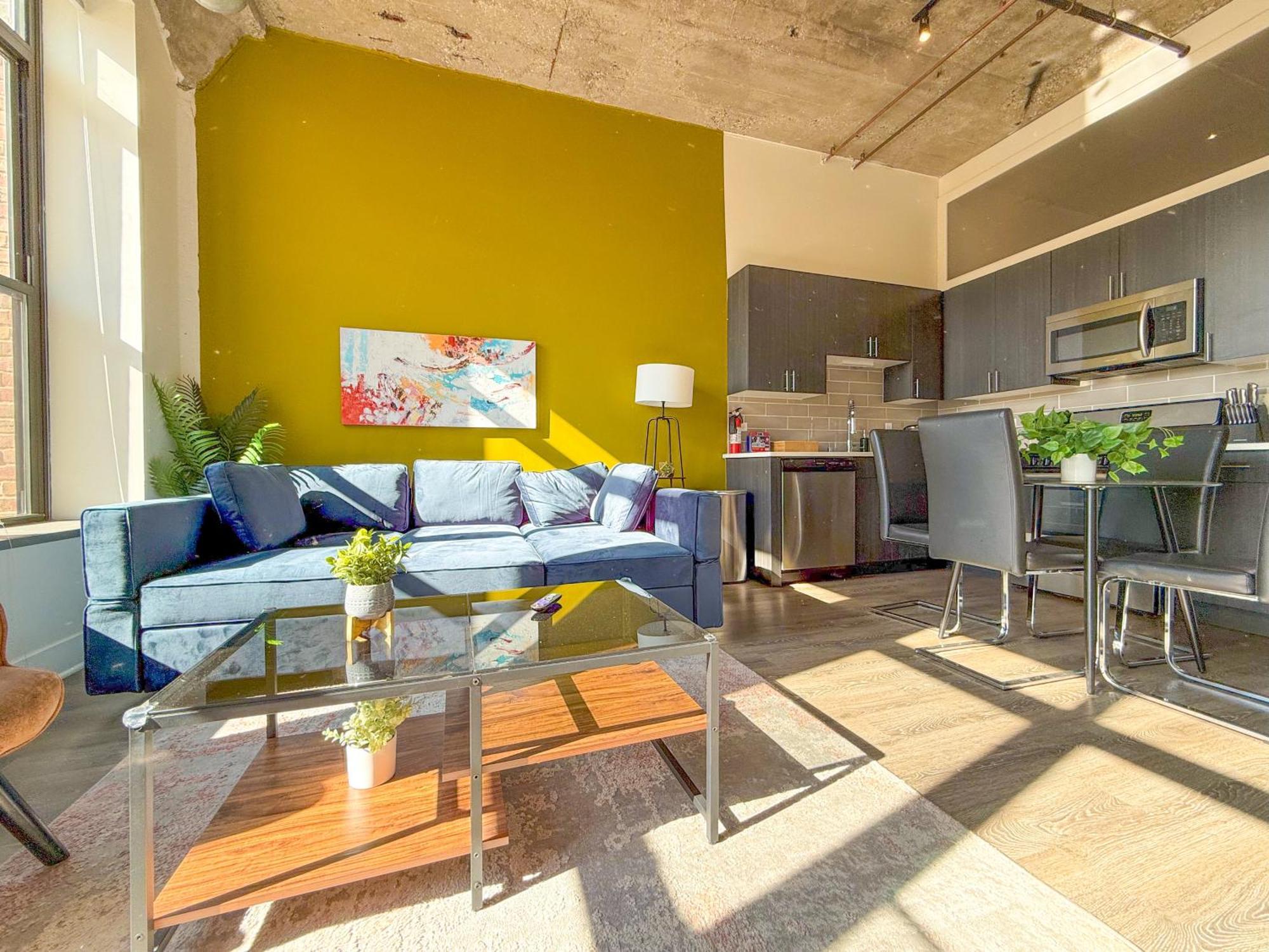 Mccormick Place 2Br Stylish Suite With Optional Parking And Gym For Up To 8 Guests Near Soldier Field And Grant Park Чикаго Экстерьер фото